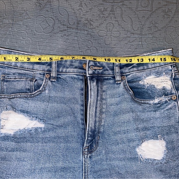 AE Mom Straight Jean 12 - Picture 6 of 8